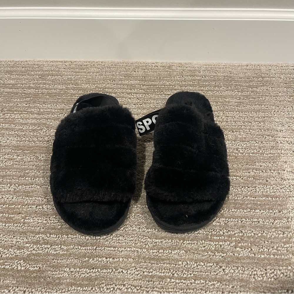 Amazon Sport Slippers